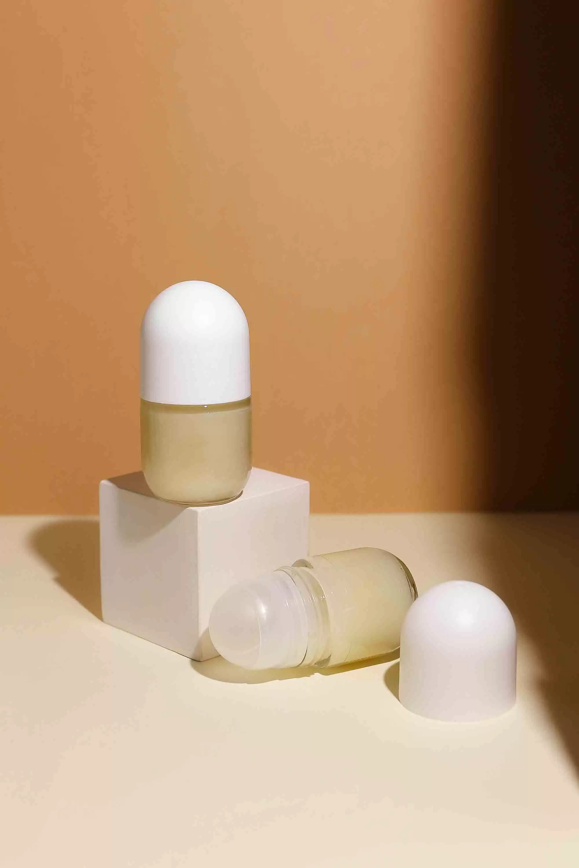 roll-on maklon deodorant