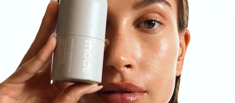 Suksesnya Brand Rhode Bukan Soal Reputasi Hailey Bieber