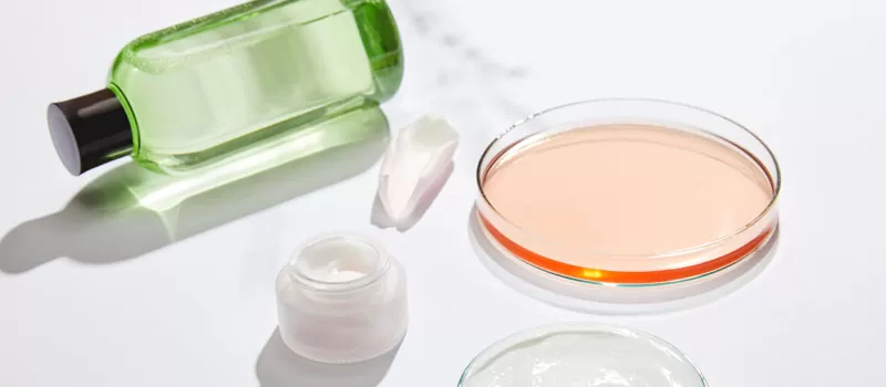 Manfaat dan Risiko Alkohol untuk Wajah di Produk Skincare