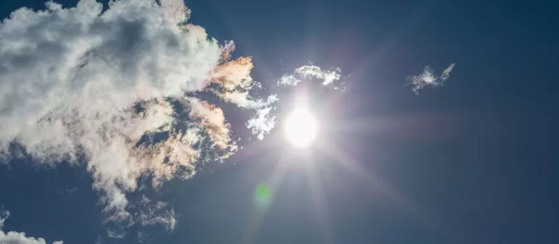 Apa Itu UV dan Dampaknya untuk Kulit?