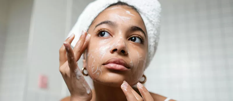 Kandungan Skincare yang Cocok untuk Kulit Kering